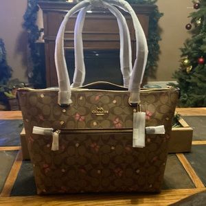NWT Coach Butterfly Print Tote
